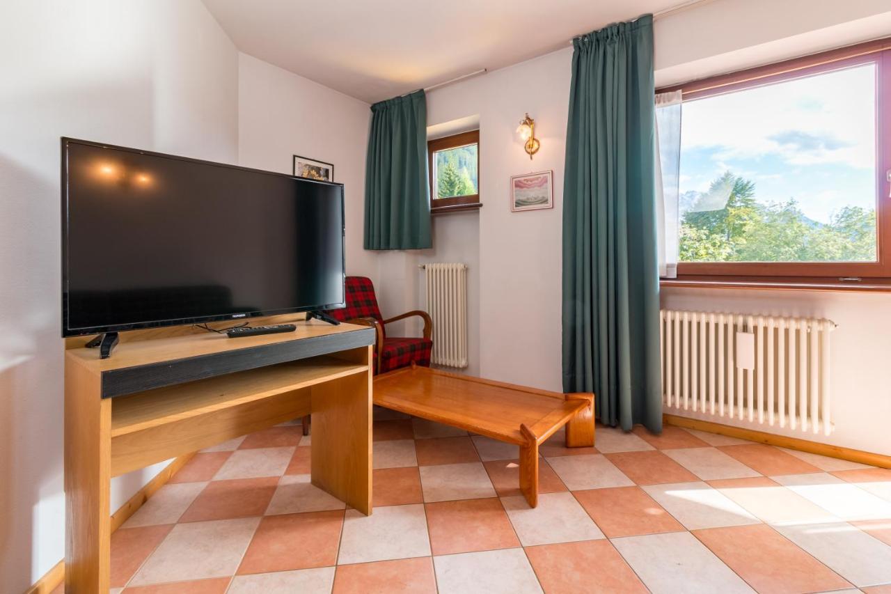 Hotel Bonapace ***S Madonna di Campiglio Bagian luar foto