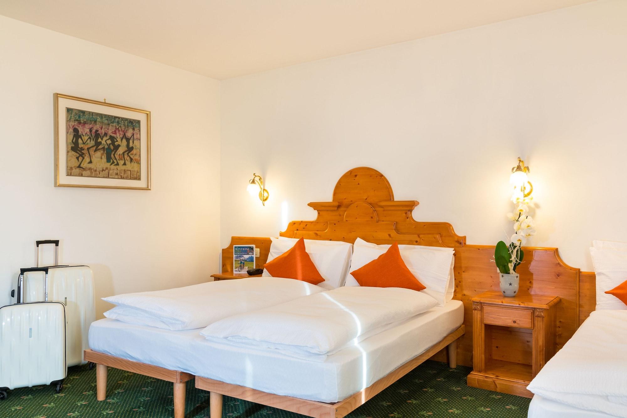 Hotel Bonapace ***S Madonna di Campiglio Bagian luar foto