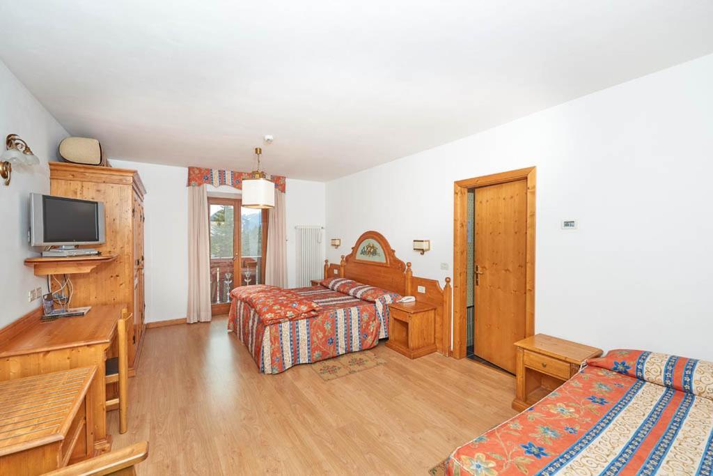 Hotel Bonapace ***S Madonna di Campiglio Bagian luar foto