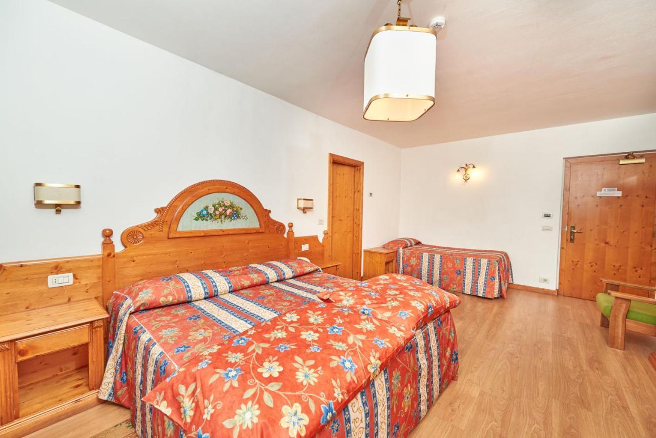 Hotel Bonapace ***S Madonna di Campiglio Bagian luar foto