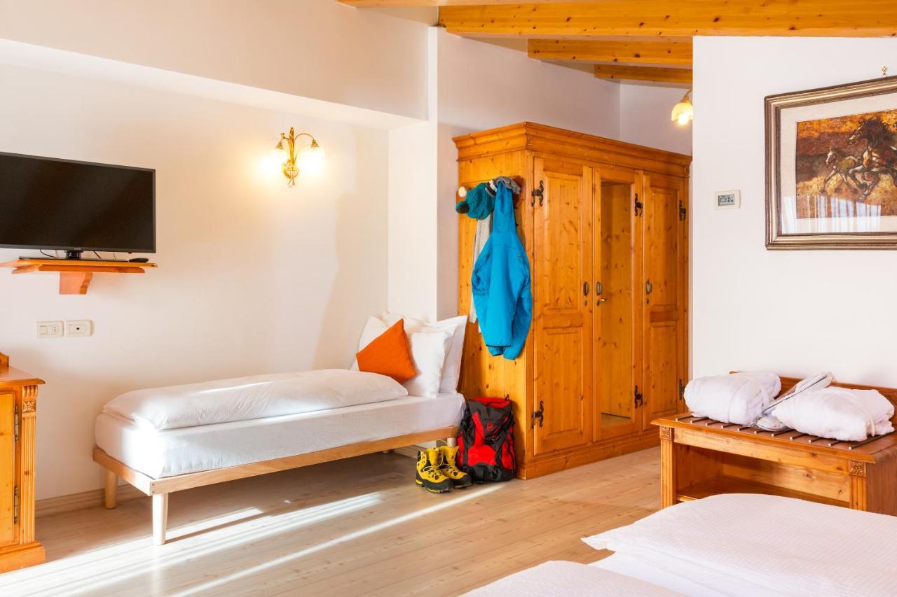 Hotel Bonapace ***S Madonna di Campiglio Bagian luar foto